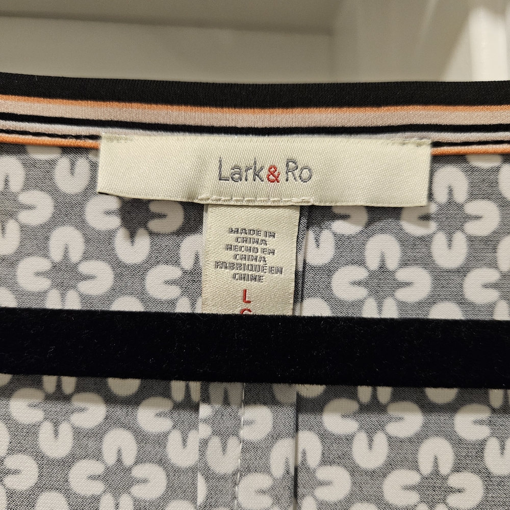 Lark & Ro Black and White Geometric Dress - Picture 2 of 3